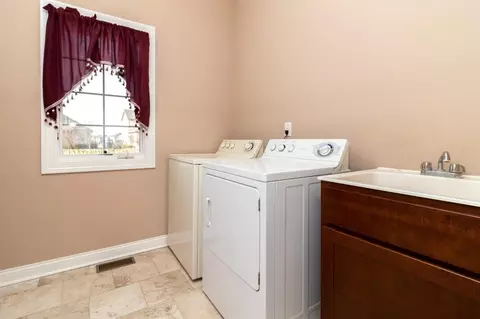 9761 Meadow Rose Ln, Saint John, IN 46373 photo 15