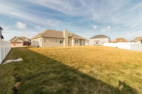 9761 Meadow Rose Ln, Saint John, IN 46373 photo 30