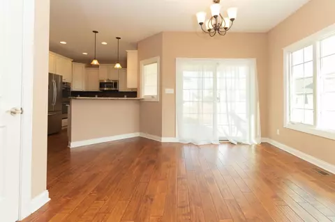 9761 Meadow Rose Ln, Saint John, IN 46373 photo 8
