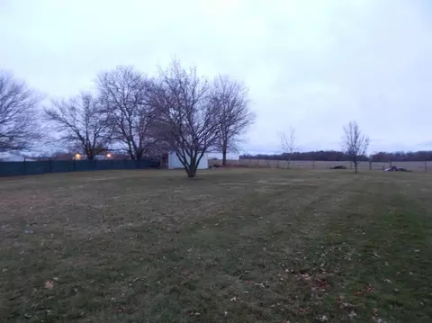 868 E 400, La Porte, IN 46350 photo 5