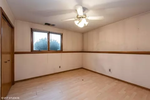 8993 Pineview Ln, Crown Point, IN 46307 photo 11