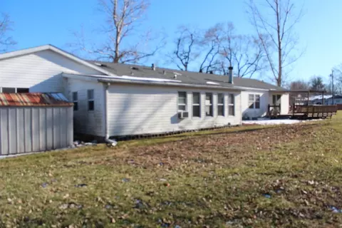 208 W Walnut St, Morocco, IN 47963 photo 33