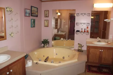 208 W Walnut St, Morocco, IN 47963 photo 27