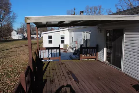 208 W Walnut St, Morocco, IN 47963 photo 11