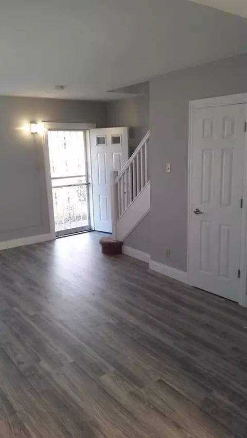 635 W 35th Ave, Gary, IN 46408 photo 4