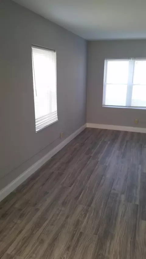 635 W 35th Ave, Gary, IN 46408 photo 5