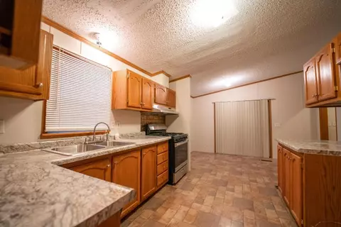 237 E South St, Wheatfield, IN 46392 photo 6