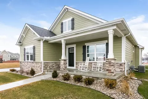 943 Hayfield Cir, Crown Point, IN 46307 photo 1