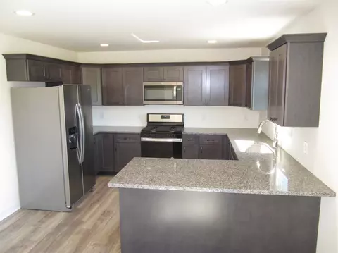 11299 Waters Edge Dr, Wheatfield, IN 46392 photo 13