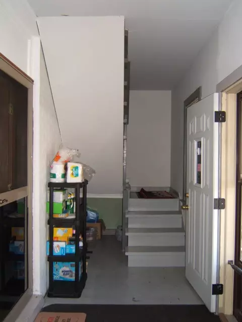 2426 Schrage Ave, Whiting, IN 46394 photo 4