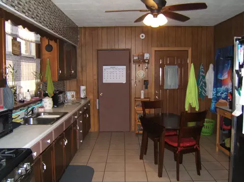 2426 Schrage Ave, Whiting, IN 46394 photo 9