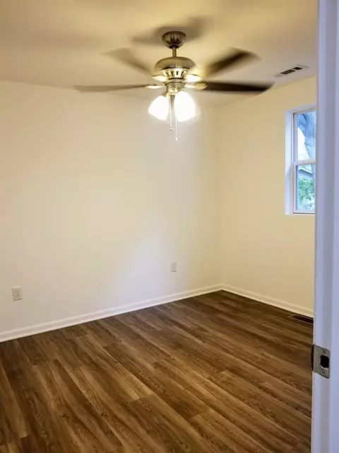 144 E Washington Ave, New Chicago, IN 46342 photo 8