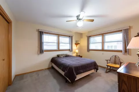 242 Carnation St, Dyer, IN 46311 photo 9