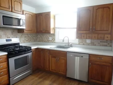 1008 N Dwiggins St, Griffith, IN 46319 photo 6