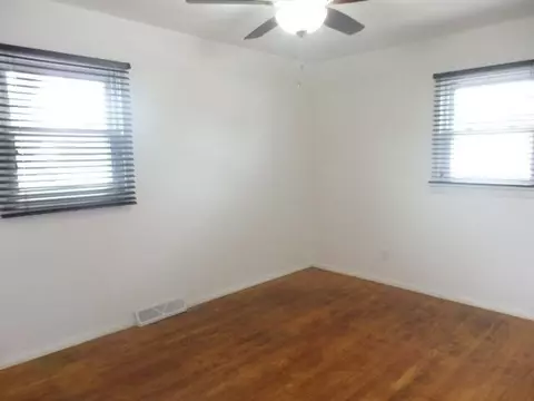 1008 N Dwiggins St, Griffith, IN 46319 photo 8