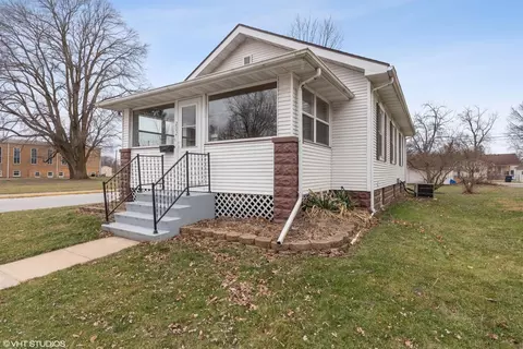 202 E Beam St, Porter, IN 46304 photo 1