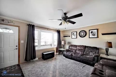 1003 W Pine Pl, Griffith, IN 46319 photo 5