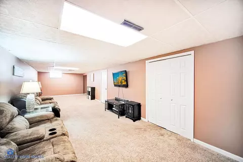 1003 W Pine Pl, Griffith, IN 46319 photo 14