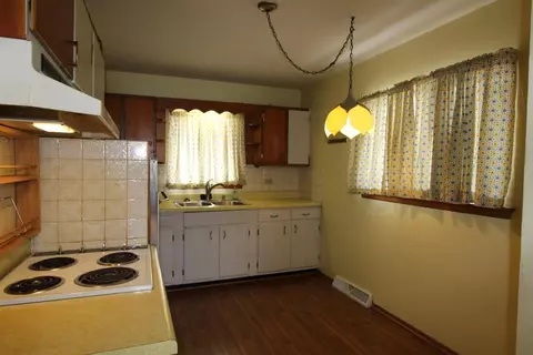 211 N Colfax St, Griffith, IN 46319 photo 11