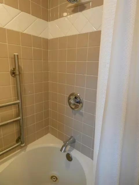 8602 Maple Ave, Gary, IN 46403 photo 10