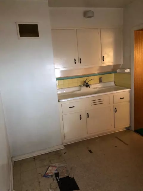 2939 Wabash Ave, Gary, IN 46404 photo 7