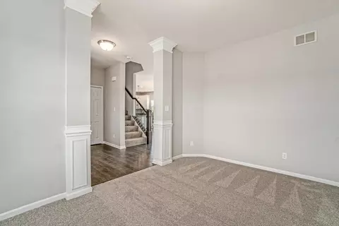 2302 Dowling St, Valparaiso, IN 46385 photo 3