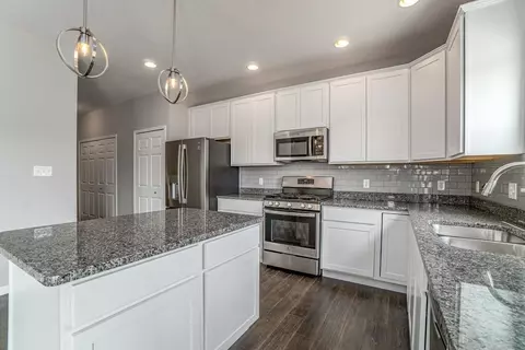 2302 Dowling St, Valparaiso, IN 46385 photo 8