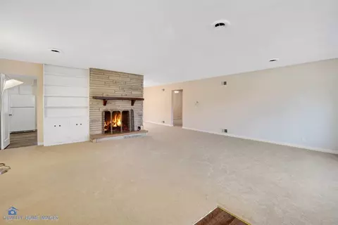 8331 Baring Ave, Munster, IN 46321 photo 3