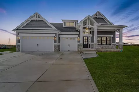 10030 White Jasmine Dr, Saint John, IN 46373 photo 1