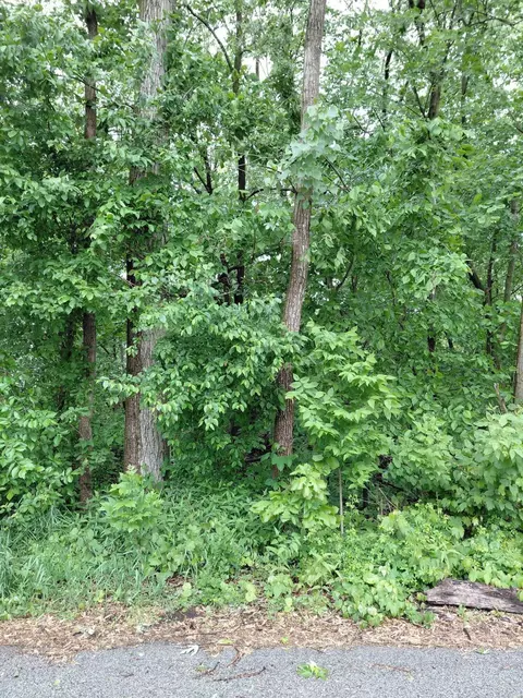 5455 Connecticut St, Merrillville, IN 46410