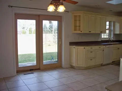 233 Carnation St, Dyer, IN 46311 photo 8