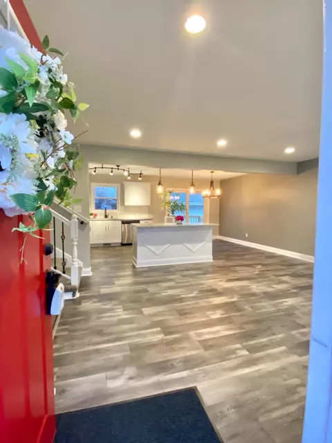 813 N Ernest St, Griffith, IN 46319 photo 4