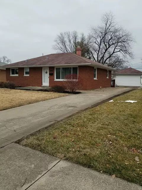 801 N Jay Ave, Griffith, IN 46319 photo 2