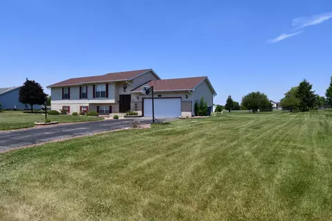 4394 E 102nd Ave, Crown Point, IN 46307 photo 2