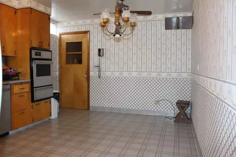 3030 Peoria St, Steger, IL 60475 photo 6