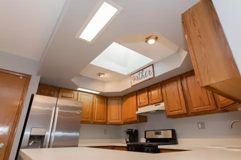 2233 Freedom Pl, Dyer, IN 46311 photo 10