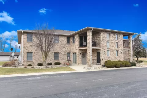1383 Wright Dr, Crown Point, IN 46307 photo 1