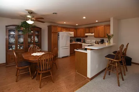1383 Wright Dr, Crown Point, IN 46307 photo 4