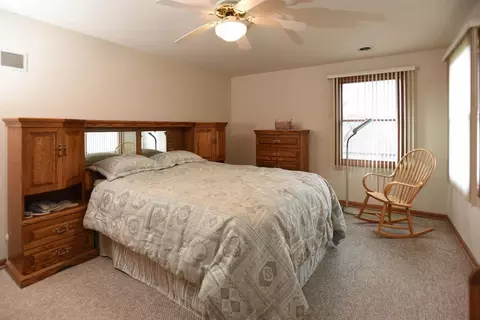1383 Wright Dr, Crown Point, IN 46307 photo 9