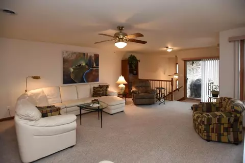 1383 Wright Dr, Crown Point, IN 46307 photo 2