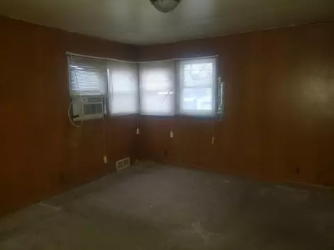 330 Roosevelt St, Gary, IN 46404 photo 7