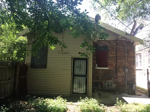 1369 Ellsworth St, Gary, IN 46404 photo 9