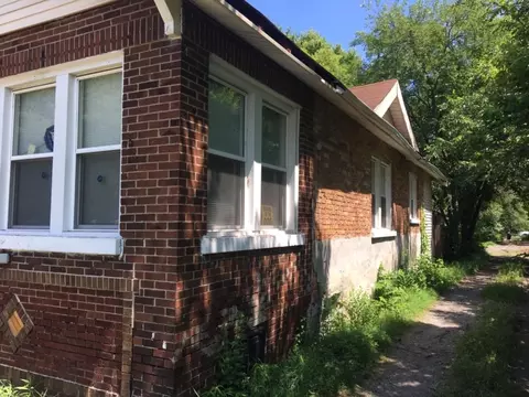1369 Ellsworth St, Gary, IN 46404 photo 3