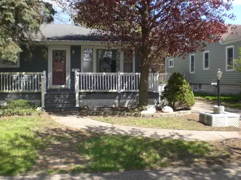 8419 Walnut Dr, Munster, IN 46321 photo 2