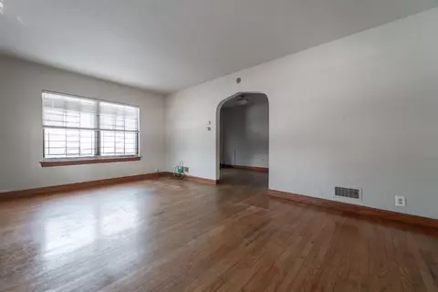 401 Rutledge St, Gary, IN 46404 photo 2