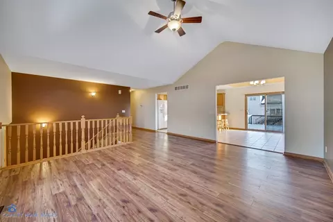 7237 E 102nd Pl, Crown Point, IN 46307 photo 6