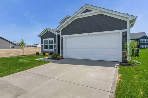 2402 Caspian Ln, Valparaiso, IN 46385 photo 2