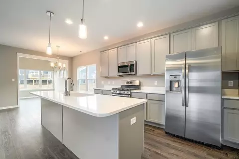 2402 Caspian Ln, Valparaiso, IN 46385 photo 14