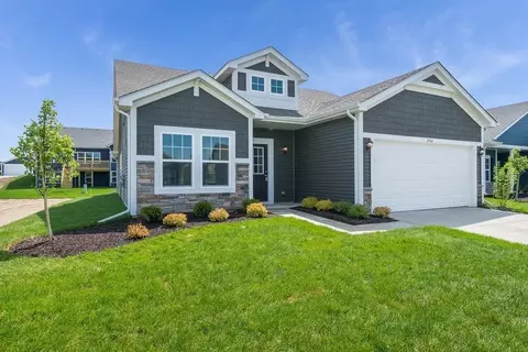 2402 Caspian Ln, Valparaiso, IN 46385 photo 3