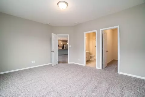 2402 Caspian Ln, Valparaiso, IN 46385 photo 22